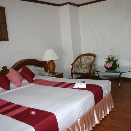 Chiangmai Ratanakosin Hotel Chiang Mai Exteriör bild