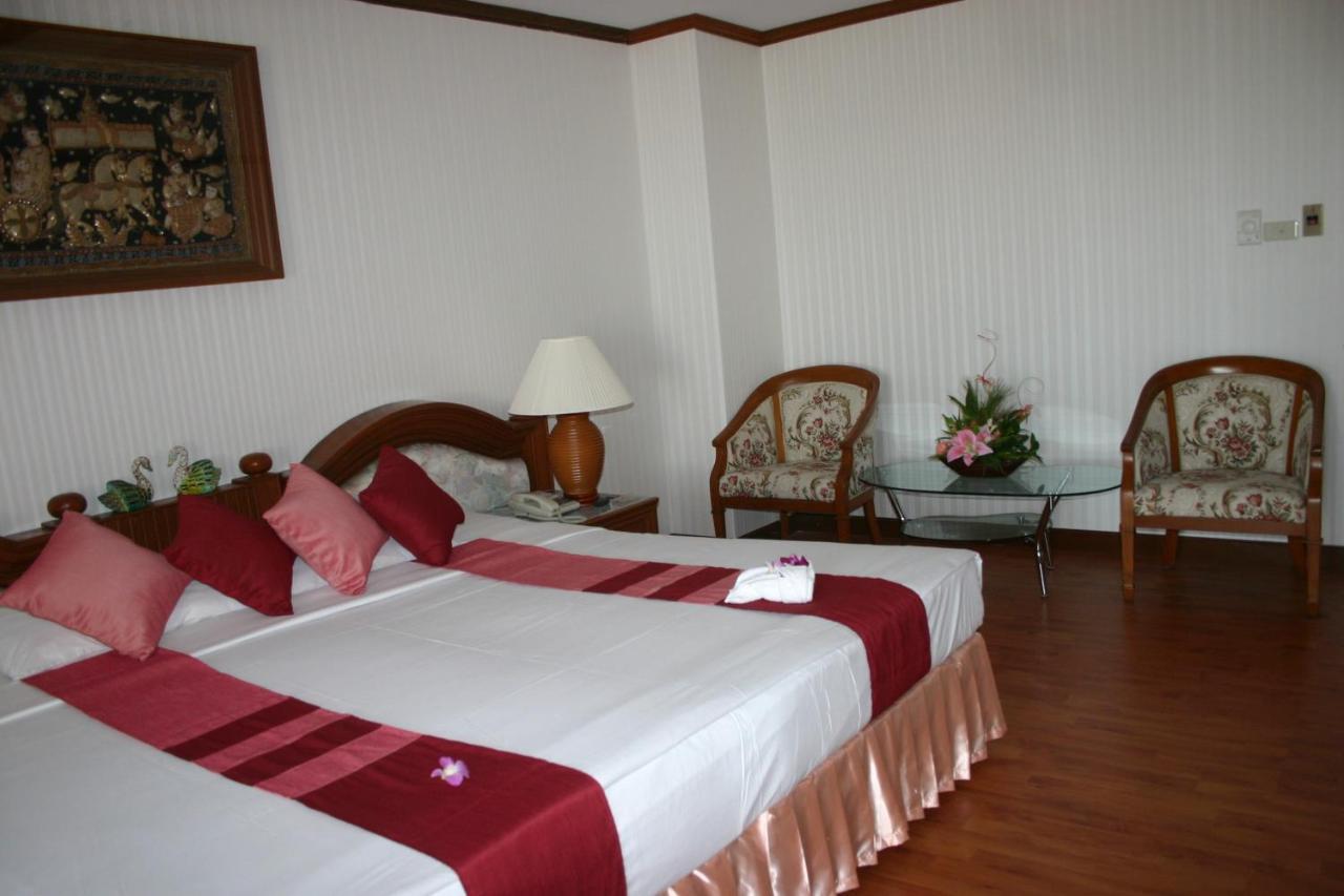 Chiangmai Ratanakosin Hotel Chiang Mai Exteriör bild